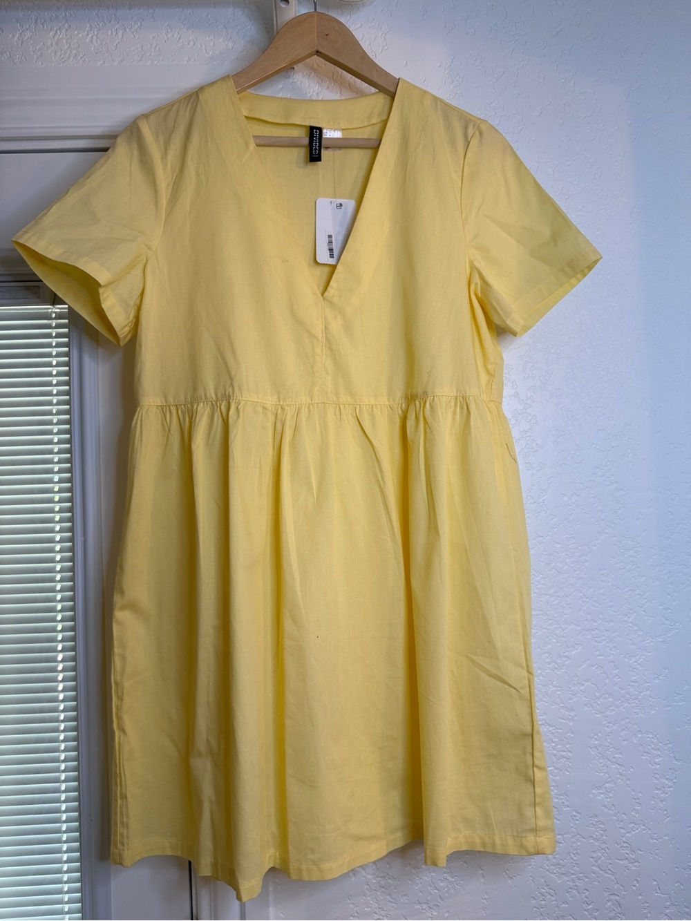 H&M Yellow V-Neck Casual Womens Dress New With Tags